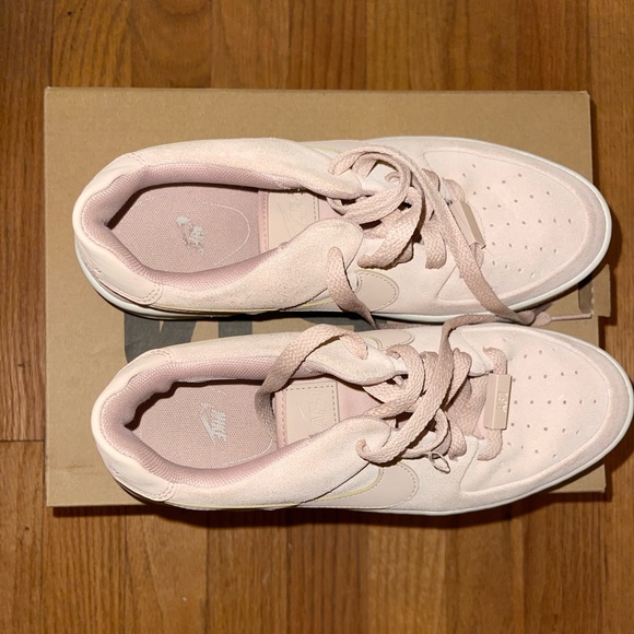 Nike Womens Sage Low - Picture 2 of 8